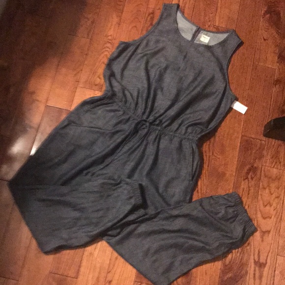 GAP Pants - Brand new Gap Chambray Jumpsuit